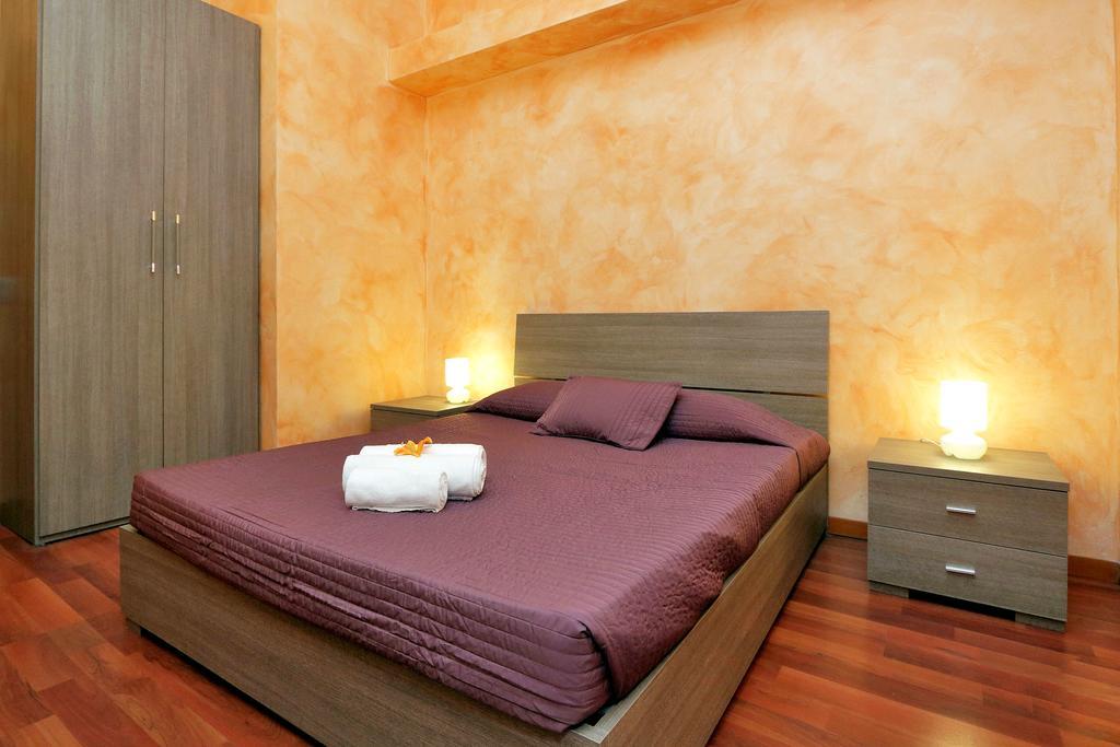 Ferienwohnung Lucky Domus Esquilino Rom Zimmer foto