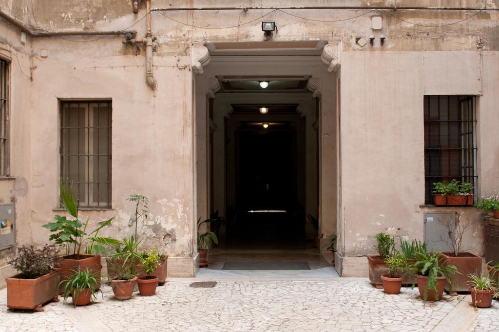 Ferienwohnung Lucky Domus Esquilino Rom Zimmer foto