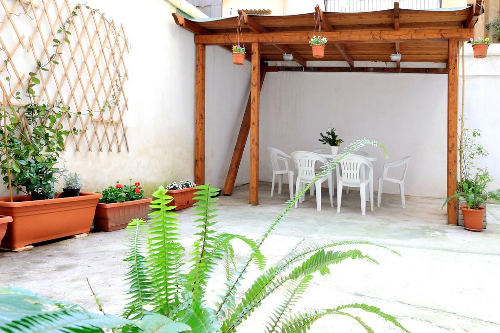 Ferienwohnung Lucky Domus Esquilino Rom Zimmer foto