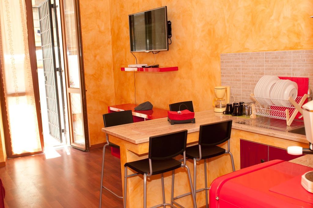 Ferienwohnung Lucky Domus Esquilino Rom Zimmer foto